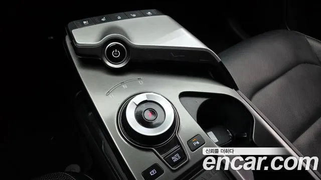Kia EV6 — Фото автомобиля 9