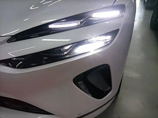 BYD Sealion 06 — Фото автомобиля 23