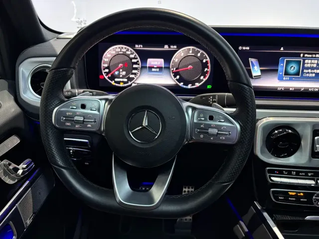 Mercedes-Benz G-Class — Фото автомобиля 18