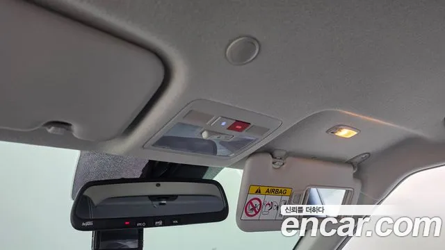 Hyundai Venue — Фото автомобиля 22
