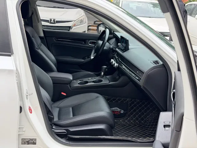Honda Civic — Фото автомобиля 10
