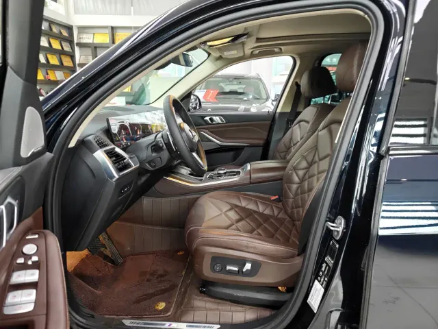 BMW X5 — Фото автомобиля 12