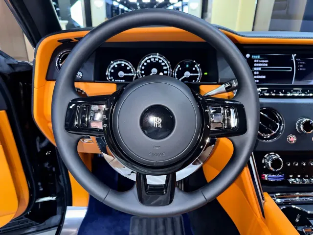 Rolls-Royce Cullinan — Фото автомобиля 8