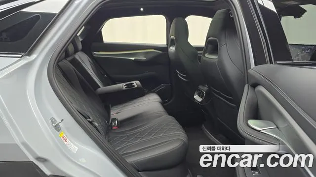 BYD Sealion 7 — Фото автомобиля 10