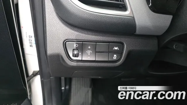 Kia Seltos Seltos Бензин 1.6 турбо 2WD — Фото автомобиля 28