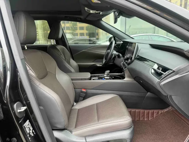 Lexus RX — Фото автомобиля 6