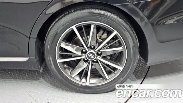 Hyundai Grandeur Новый Grandeur IG — Фото автомобиля 19