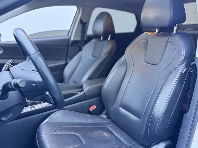 Hyundai Elantra — Фото автомобиля 4