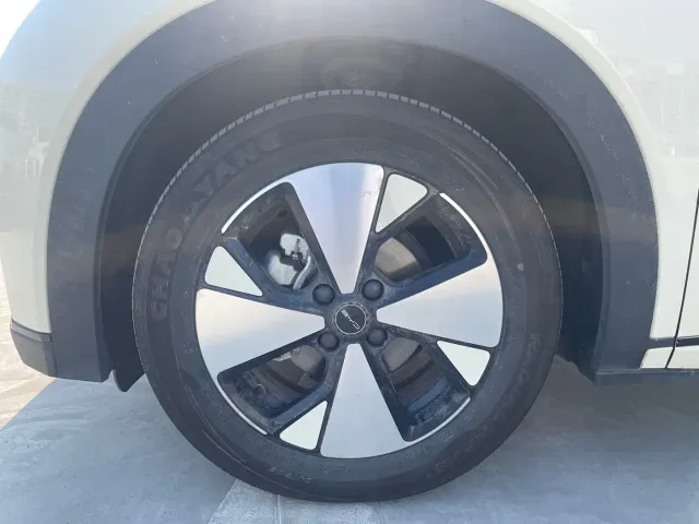 BYD Dolphin — Фото автомобиля 8