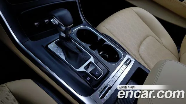 Kia Canival Carnival 4 поколение Дизель 9 мест Prestige — Фото автомобиля 9