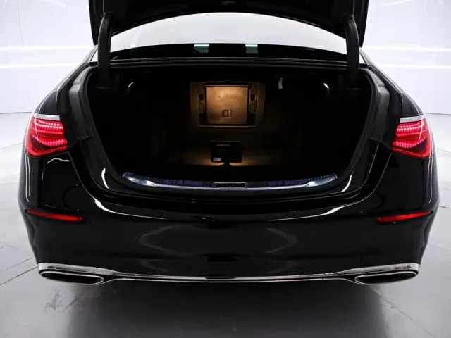Mercedes-Benz S-Class — Фото автомобиля 20