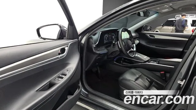 Hyundai Grandeur — Фото автомобиля 11