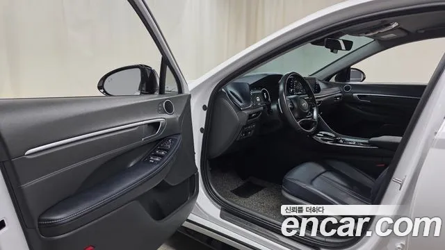 Hyundai Sonata Sonata (DN8) 1.6 Turbo — Фото автомобиля 10