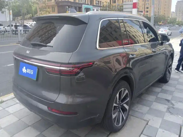 Li Auto ONE — Фото автомобиля 3