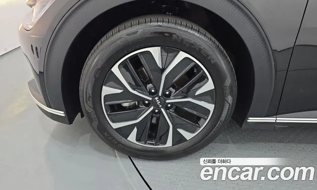 Kia EV6 — Фото автомобиля 5