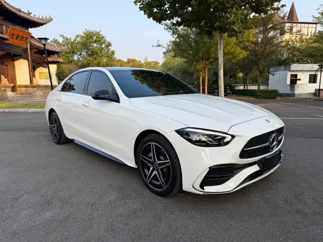 Mercedes-Benz C-Class — Фото автомобиля 3