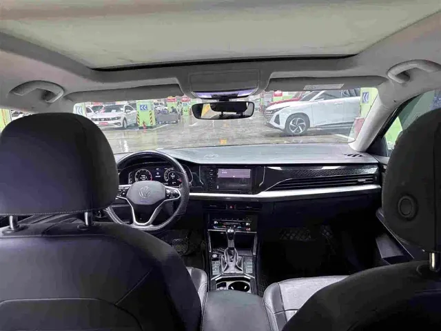 Volkswagen Passat — Фото автомобиля 5
