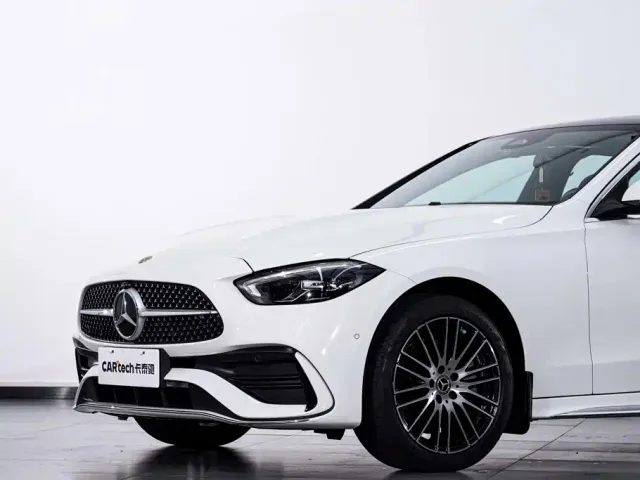 Mercedes-Benz C-Class — Фото автомобиля 5