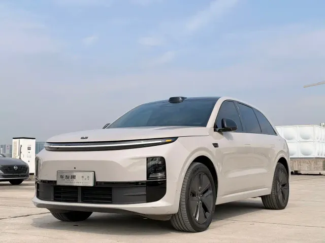 Фотография автомобиля — Li Auto L6