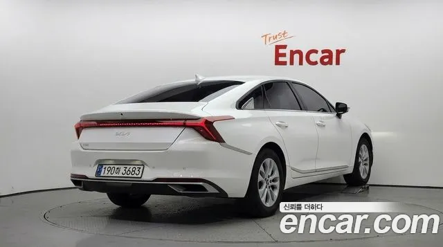 Kia K8 — Фото автомобиля 2