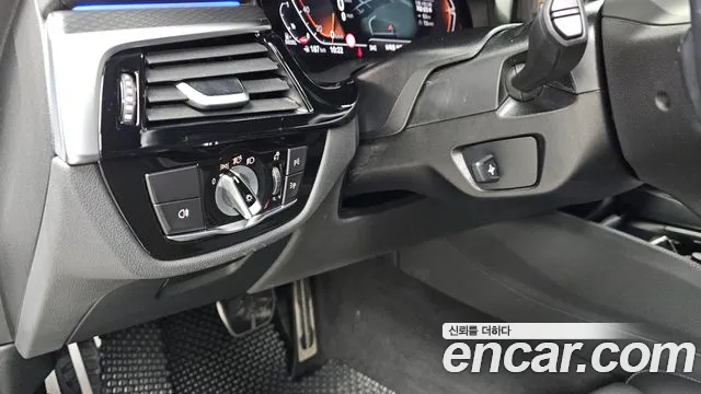 BMW 5 Series G30 — Фото автомобиля 25
