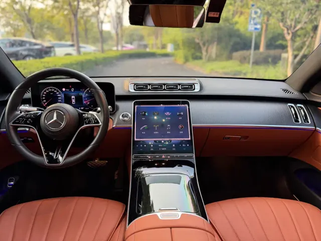 Mercedes-Benz S-Class — Фото автомобиля 15