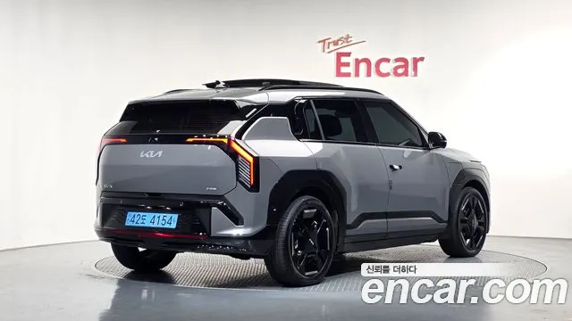 Kia EV3 — Фото автомобиля 2
