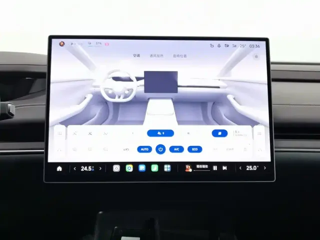 Xiaomi SU7 — Фото автомобиля 12