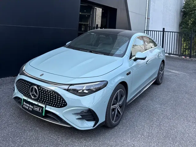 Фотография автомобиля — Mercedes-Benz CLA-Class