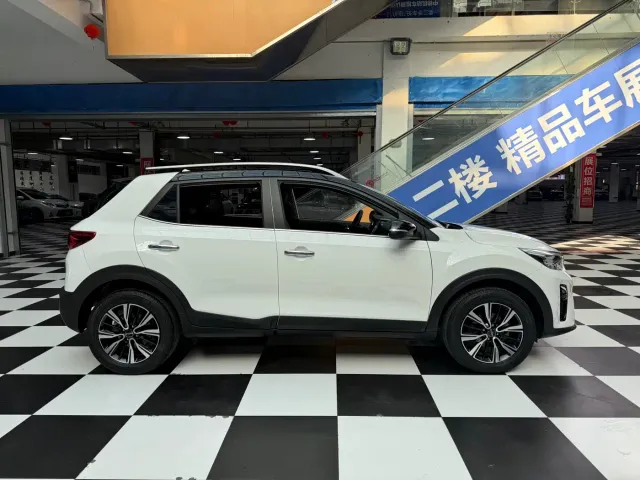 Kia KX1 — Фото автомобиля 4