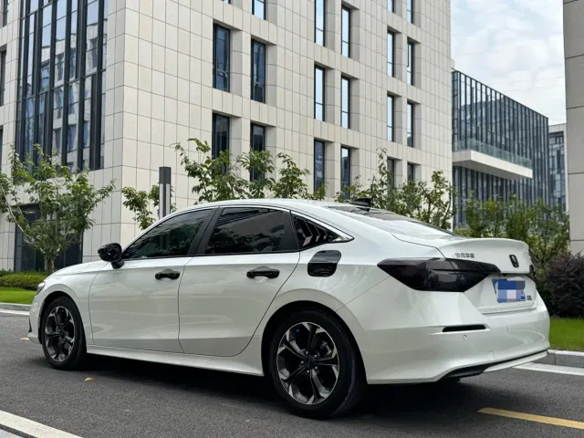 Honda Civic — Фото автомобиля 4