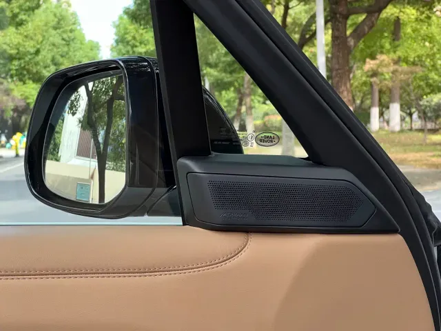 Land Rover Range Rover — Фото автомобиля 15