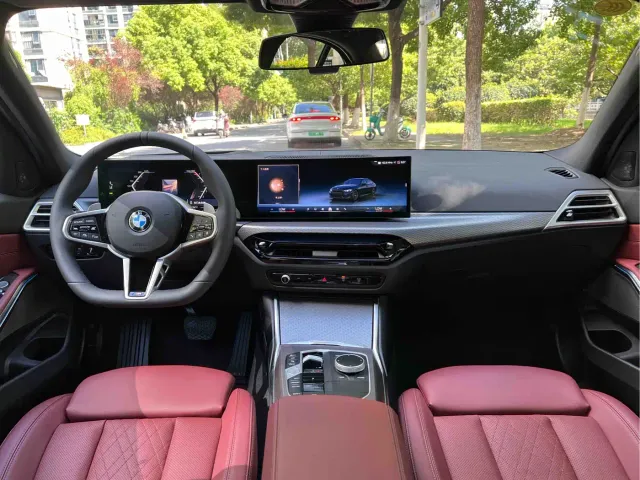 BMW 3 Series — Фото автомобиля 8