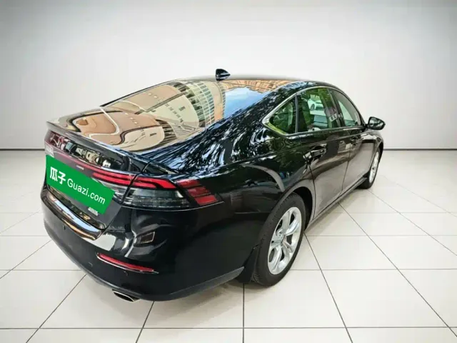 Honda Accord — Фото автомобиля 4
