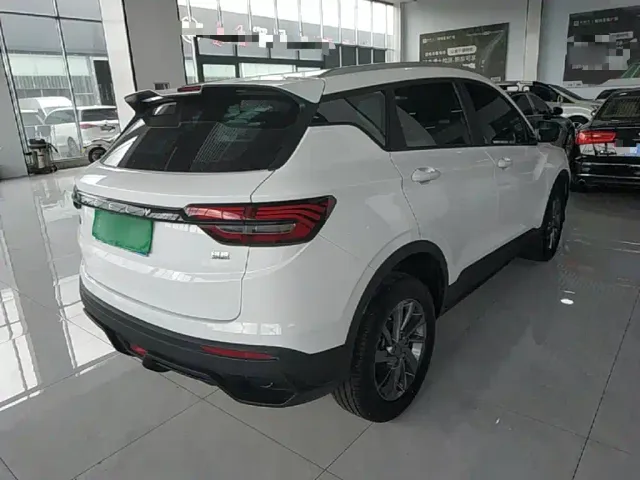 Geely Binyue — Фото автомобиля 6
