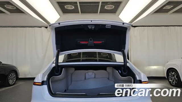 Hyundai Grandeur GN7 — Фото автомобиля 26