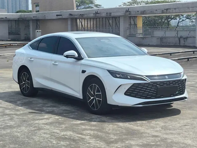 BYD Qin L — Фото автомобиля 4