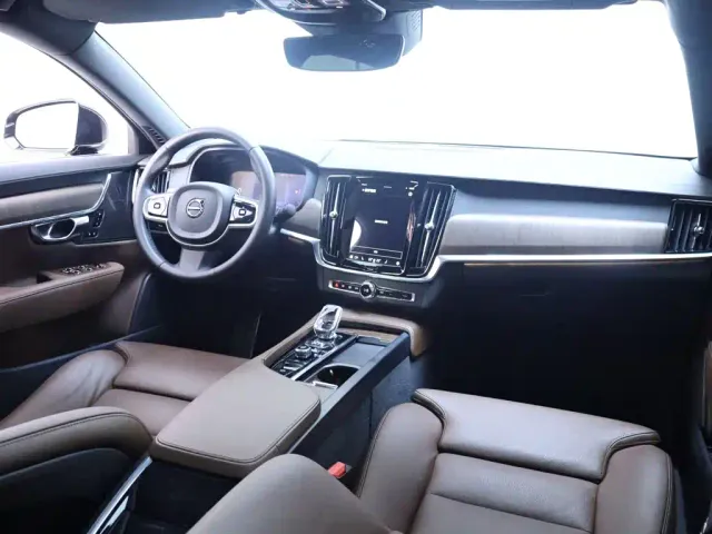 Volvo S90 — Фото автомобиля 20