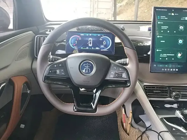BYD Song Pro — Фото автомобиля 10
