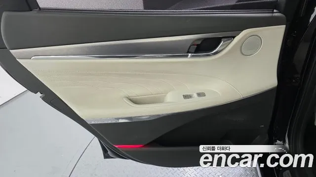 Hyundai Grandeur New — Фото автомобиля 14