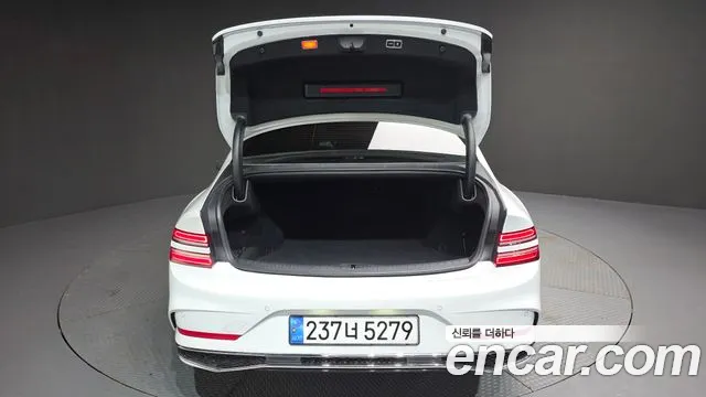 Genesis G80 RG3 — Фото автомобиля 18