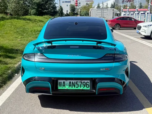Xiaomi SU7 — Фото автомобиля 16