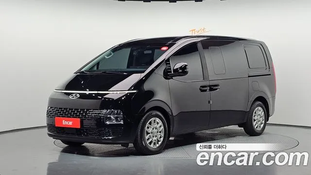 Фотография автомобиля — Hyundai Staria
