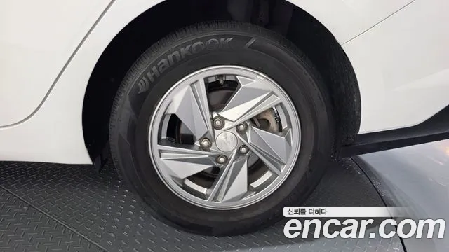 Hyundai Avante CN7 — Фото автомобиля 6