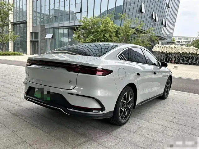 BYD Han — Фото автомобиля 7