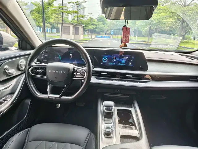 Chery Arrizo 8 — Фото автомобиля 4