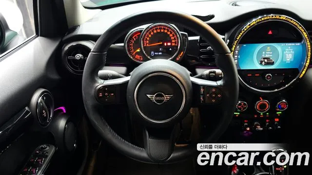 MINI Cooper — Фото автомобиля 15