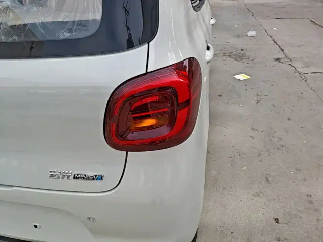 Wuling Hongguang Mini EV — Фото автомобиля 7