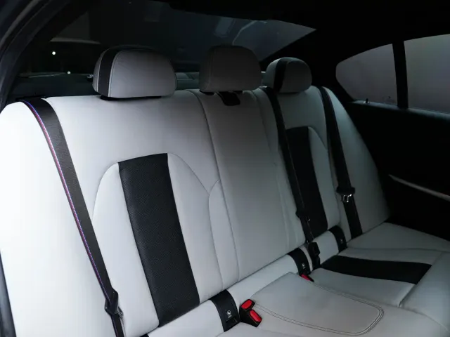 BMW M3 — Фото автомобиля 14