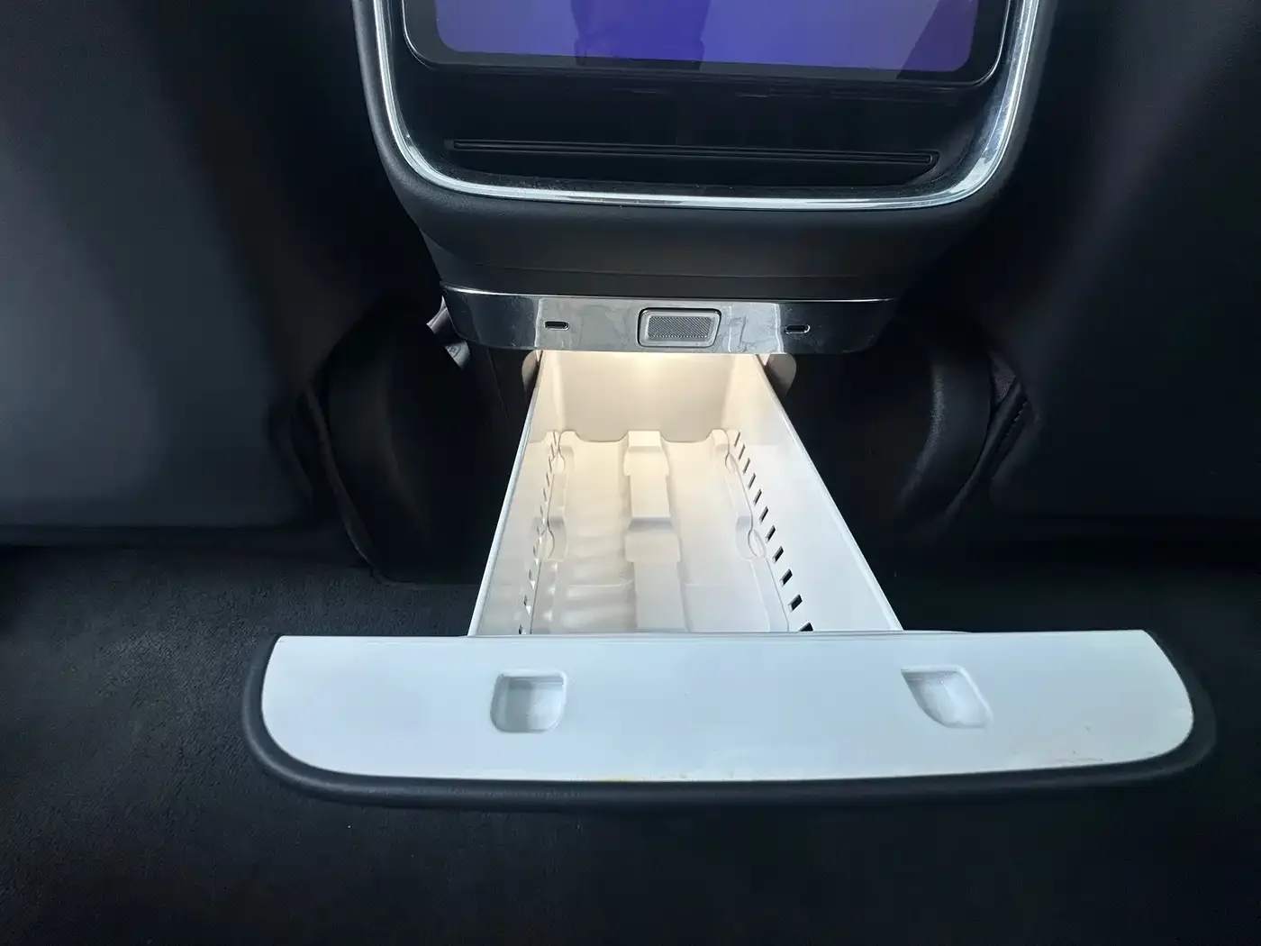 Xiaomi Auto Xiaomi SU7 2026 Standard Edition — Фото автомобиля 24